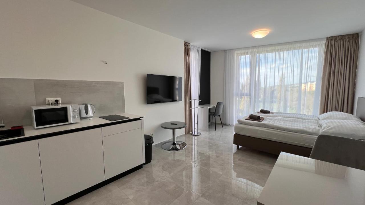 Air Conditioned 1 Room Apartment Vienna Gate, 2 บราติสลาวา ภายนอก รูปภาพ